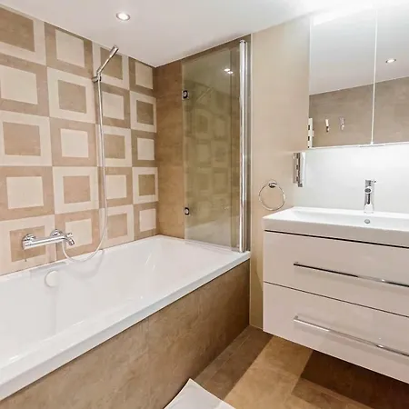 Chic Alpine For 5 - Perfect For Skiers * Grindelwald