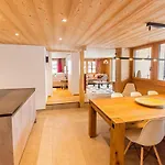 Apartment Chic Alpine For 5 - Perfect For Skiers